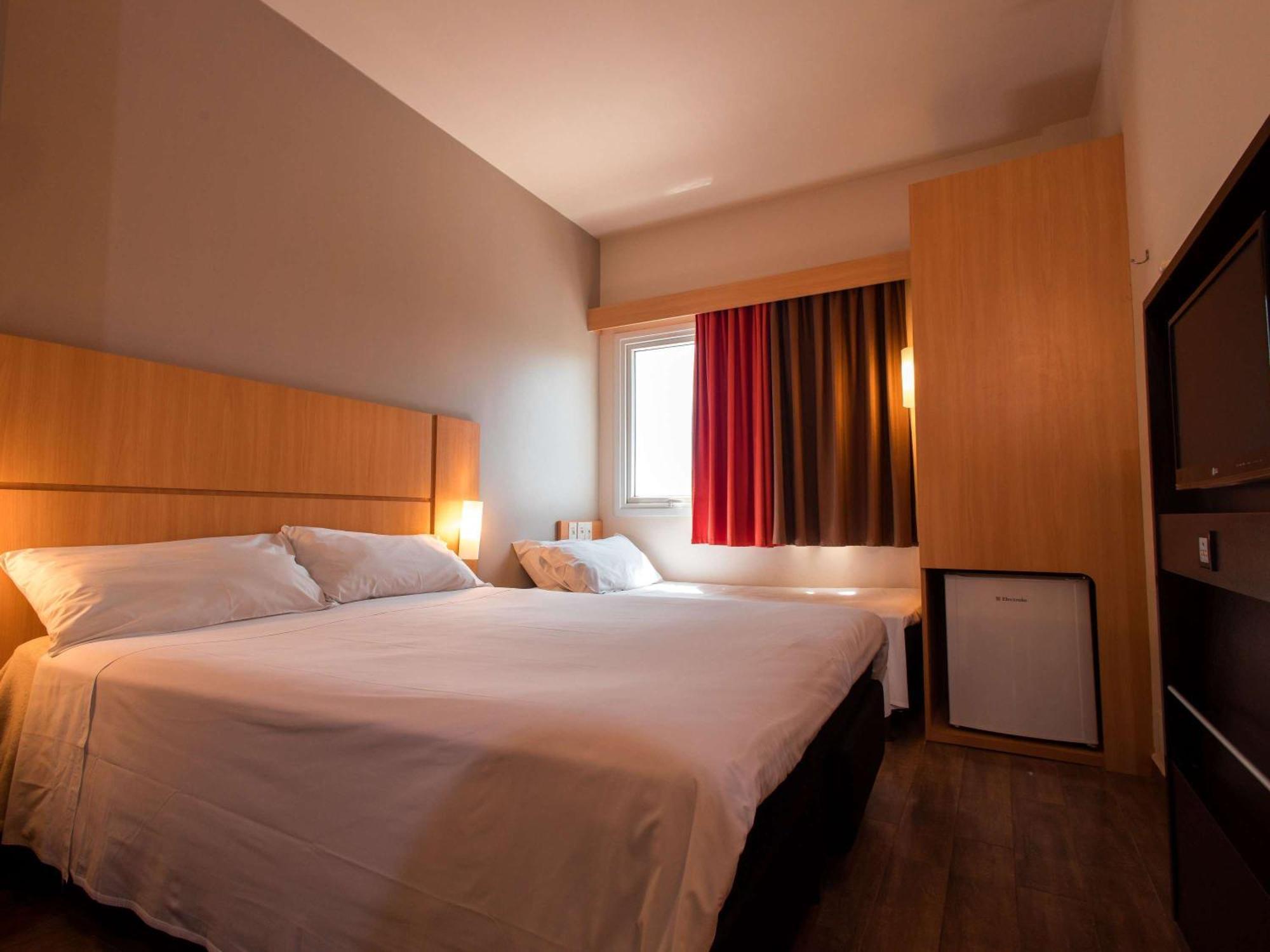 Hotel ibis Presidente Prudente Exterior foto